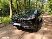 Second-hand Jeep Cherokee Trailhawk 275 CP (202 kW) 2016 Negru SUV