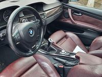 Second-hand BMW 325 Shadowline 218 CP (160 kW) 2006 Culoarenegru Berlinǎ