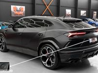 second-hand Lamborghini Urus 