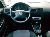 second-hand VW Golf IV 2002