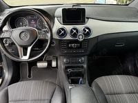 Second-hand Mercedes B200 136 CP (100 kW) 2012 Negru Monovolum