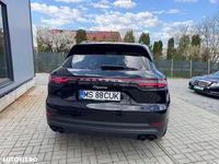 Second-hand Porsche Cayenne 340 CP (250 kW) 2020 Negru SUV