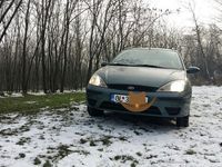 Second-hand Ford Focus 101 CP (74 kW) 2002 Verde Break