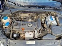 Second-hand VW Golf VI Highline 122 CP (89 kW) 2011 Culoarealbastru Hatchback