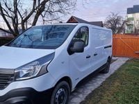 Second-hand Renault Trafic 115 CP (84 kW) 2015 Culoarealb Monovolum
