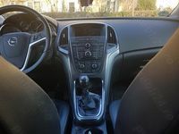 Second-hand Opel Astra 125 CP (91 kW) 2011 Negru Break