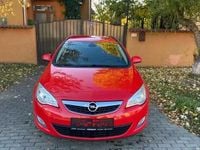 Second-hand Opel Astra 125 CP (91 kW) 2011 Rosu Break