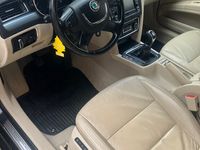 second-hand Skoda Superb 2.0 Tdi carte service Tuv cu km