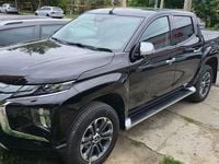 Second-hand Mitsubishi L200 Instyle 150 CP (110 kW) 2020 Culoarenegru Pickup