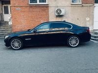 Second-hand BMW 730 258 CP (189 kW) 2015 Negru Berlinǎ