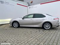 Second-hand Toyota Camry 218 CP (160 kW) 2020 Culoaregri Berlinǎ