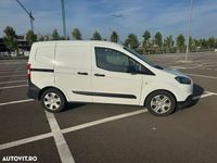 Second-hand Ford Courier 75 CP (55 kW) 2019 Culoarealb Monovolum