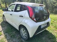 Second-hand Toyota Aygo 53 CP (38 kW) 2018 Alb Hatchback