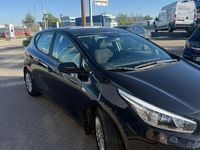 Second-hand Kia Ceed 100 CP (73 kW) 2018 Culoarenegru Hatchback