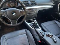 Second-hand BMW 123 Sport Line 204 CP (150 kW) 2011 Culoareargint Hatchback