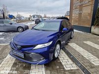 Second-hand Toyota Camry 218 CP (160 kW) 2021 Culoarealbastru Berlinǎ
