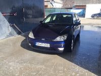 second-hand Ford Focus 2002 în stare bună de funcționare și înscrisă pe romania