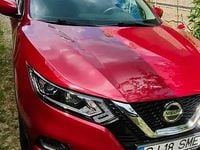 Second-hand Nissan Qashqai Acenta 140 CP (102 kW) 2019 Culoarerosu SUV