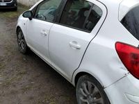 Second-hand Opel Corsa Innovation 75 CP (55 kW) 2010 Culoarealb Hatchback