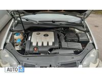 Second-hand VW Golf IV 140 CP (102 kW) 2005 Gri Hatchback