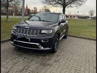 Second-hand Jeep Grand Cherokee Summit 250 CP (183 kW) 2014 Culoarenegru SUV
