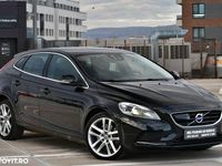 Second-hand Volvo V40 Momentum 150 CP (110 kW) 2016 Culoarenegru Hatchback