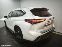 Second-hand Toyota Highlander Luxury 247 CP (181 kW) 2021 Culoarealb SUV