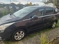 Second-hand Peugeot 5008 112 CP (82 kW) 2012 Negru Monovolum