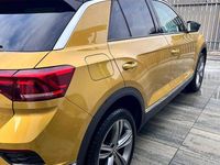 Second-hand VW T-Roc Sport 150 CP (110 kW) 2020 Culoaregalbeuriu SUV