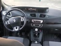Second-hand Renault Scénic III 110 CP (80 kW) 2012 Negru Monovolum