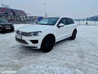 Second-hand VW Touareg Exclusive 262 CP (192 kW) 2015 Culoarealb SUV