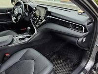 Second-hand Toyota Camry 218 CP (160 kW) 2024 Berlinǎ