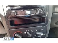 Second-hand Opel Corsa 74 CP (54 kW) 2003 Gri Berlinǎ