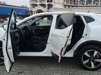 Second-hand Nissan Qashqai N-Vision 130 CP (95 kW) 2017 Culoarealb SUV