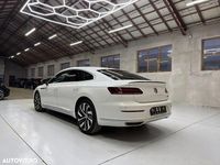 Second-hand VW Arteon R-line 240 CP (176 kW) 2017 Culoarealb Hatchback