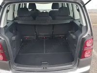 Second-hand VW Touran 105 CP (77 kW) 2009 Gri Monovolum