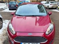 Second-hand Ford Fiesta 82 CP (60 kW) 2014 Culoarerosu Hatchback