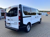 second-hand Opel Vivaro 8+1