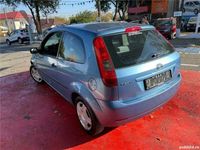Second-hand Ford Fiesta 70 CP (51 kW) 2004 Albastru Hatchback
