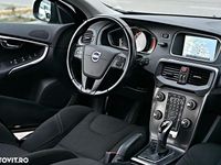 Second-hand Volvo V40 You! 150 CP (110 kW) 2015 Culoarenegru Hatchback