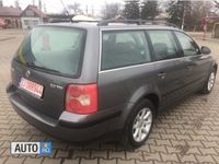 Second-hand VW Passat 136 CP (100 kW) 2005 Gri Break