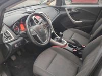 Second-hand Opel Astra Active 100 CP (73 kW) 2011 Culoaregri Hatchback