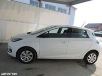 Second-hand Renault Zoe Life 79 kW (108 CP) 2020 Culoarealb Hatchback