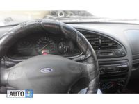 Second-hand Ford Fiesta 44 CP (32 kW) 2002 Argintiu Hatchback