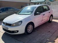 Second-hand VW Golf VII 105 CP (77 kW) 2012 Culoarealb Hatchback