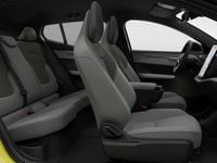 Second-hand Volvo EX30 Plus 200 kW (272 CP) 2024 ["moss yellow"] SUV
