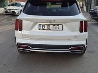 Second-hand Kia Sorento Premium 230 CP (169 kW) 2023 Culoarealb SUV