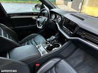 Second-hand VW Touareg Style 286 CP (210 kW) 2019 Culoaregri SUV