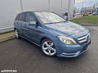 Second-hand Mercedes B180 109 CP (80 kW) 2013 Culoarealbastru Monovolum