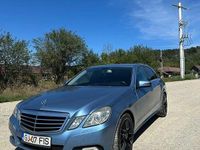 Second-hand Mercedes E250 204 CP (150 kW) 2010 Culoarealbastru Berlinǎ